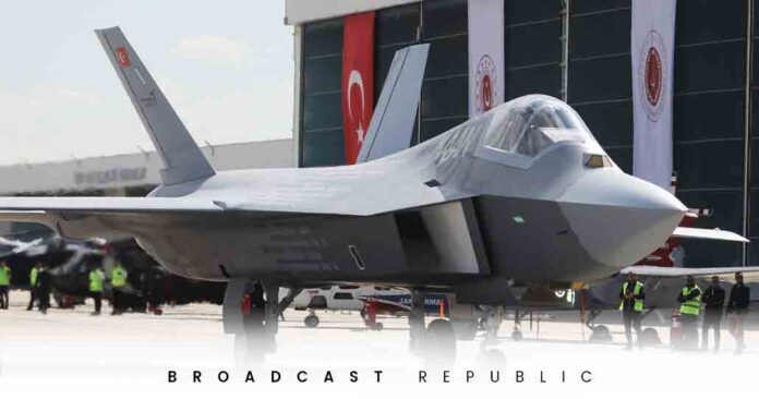 Turkey, Pakistan, and Azerbaijan Unveil KAAN Stealth Aircraft